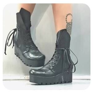 Adrenaline Leather Ankle Boots